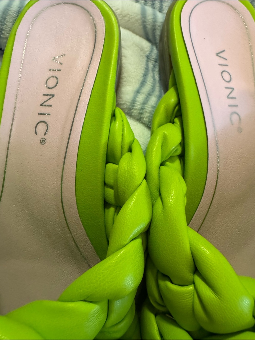 Vionic Lime Green Braided Leather Slide Sandals Women’s Size 7 NIB Comfort - Picture 5 of 11